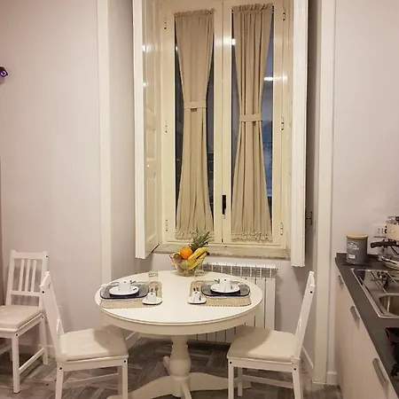 61 Piazza Cavour 4*